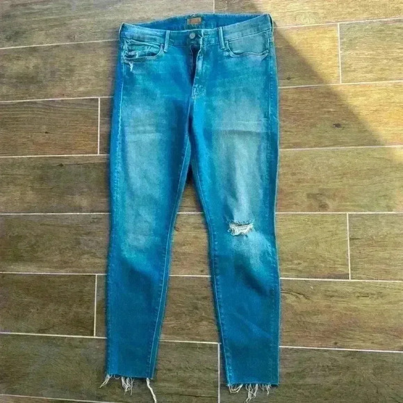 MOTHER THE LOOKER ANKLE FRAY LOVE GUN STYLE# 1431-470 & CUT# 700945 32 SOLD OUT - Picture 2 of 15